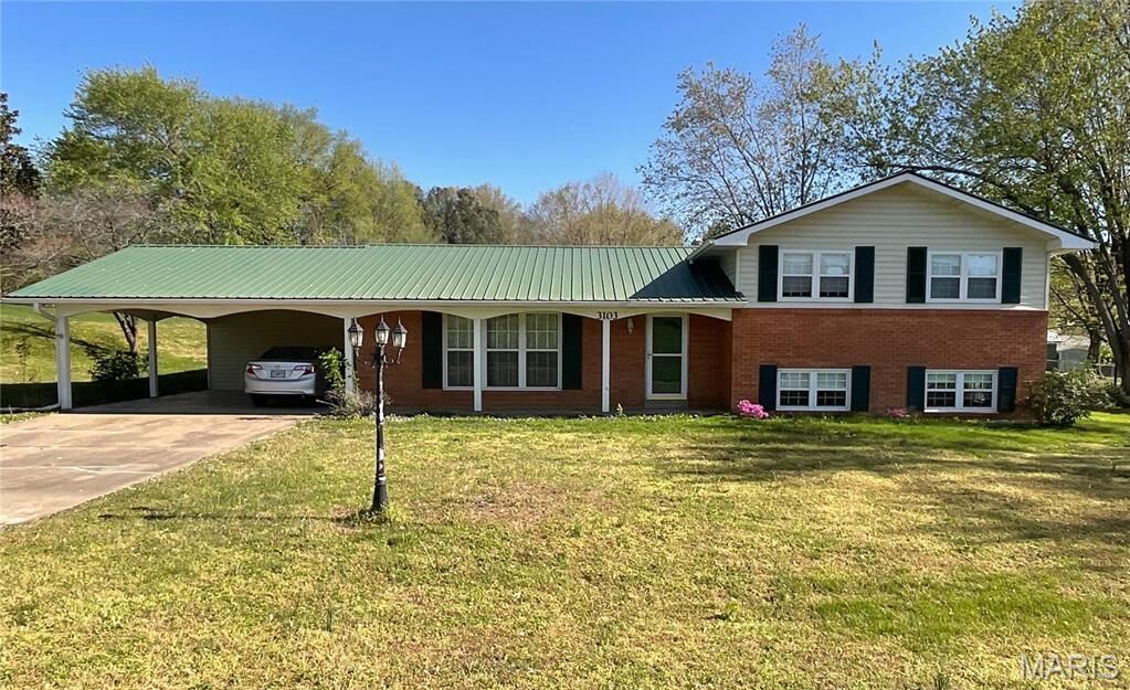 Property Photo:  3103 Bloomfield Road  MO 63703 