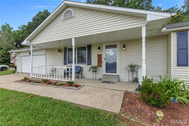 Property Photo: 1129 Cypress Court MO 63701