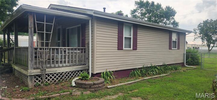 Property Photo:  2018 Troy Street  IL 62060 