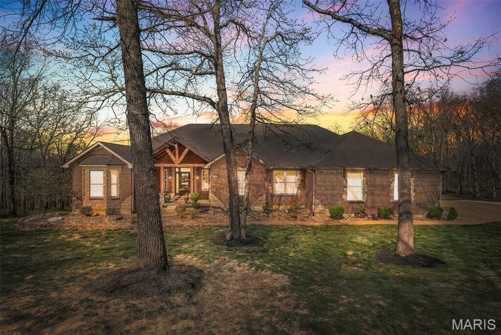 Property Photo: 101 Brighton Place MO 63028