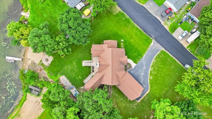 Property Photo:  2512 S Vaupell Drive  IL 60051 