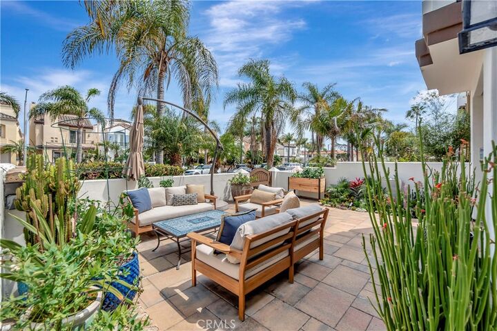 Property Photo:  517 21st Street  CA 92648