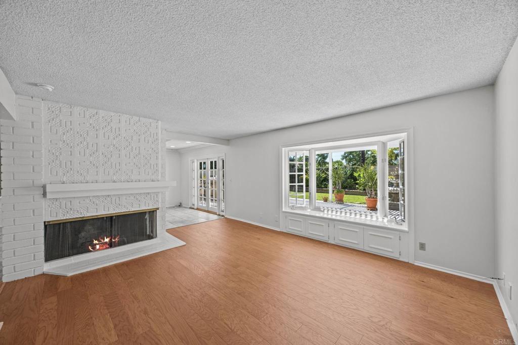 Property Photo:  532 E Chestnut Avenue  CA 92867 