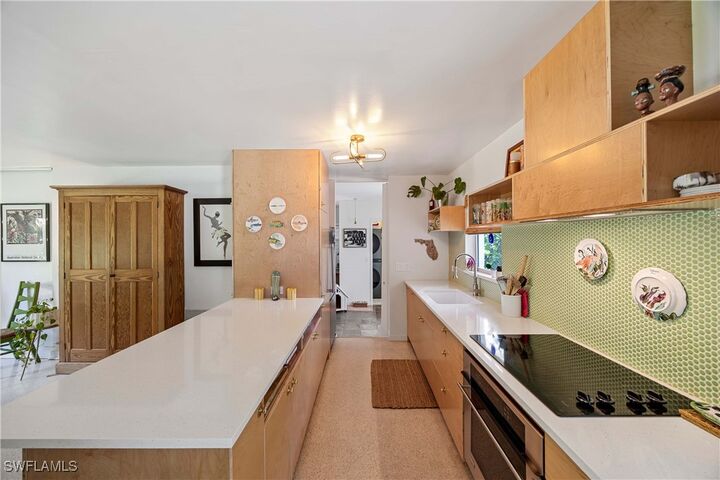 Property Photo:  1304 Milano Drive  FL 34103 