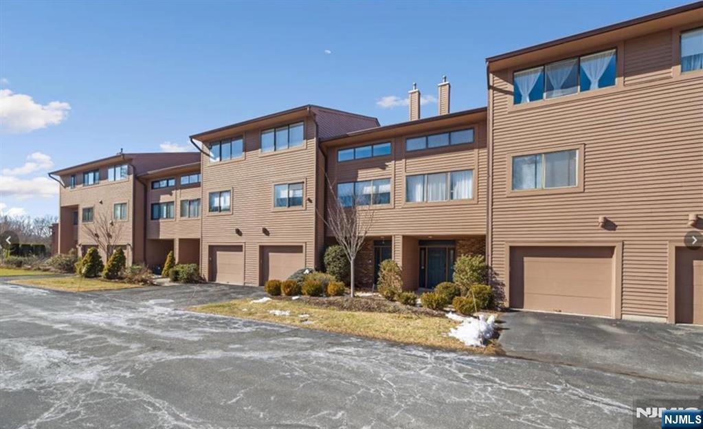 52 Lexington Court 52C  Twp of Washington NJ 07676 photo