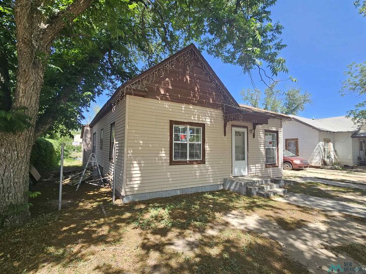Property Photo:  609 N Guadalupe Street  NM 88220 