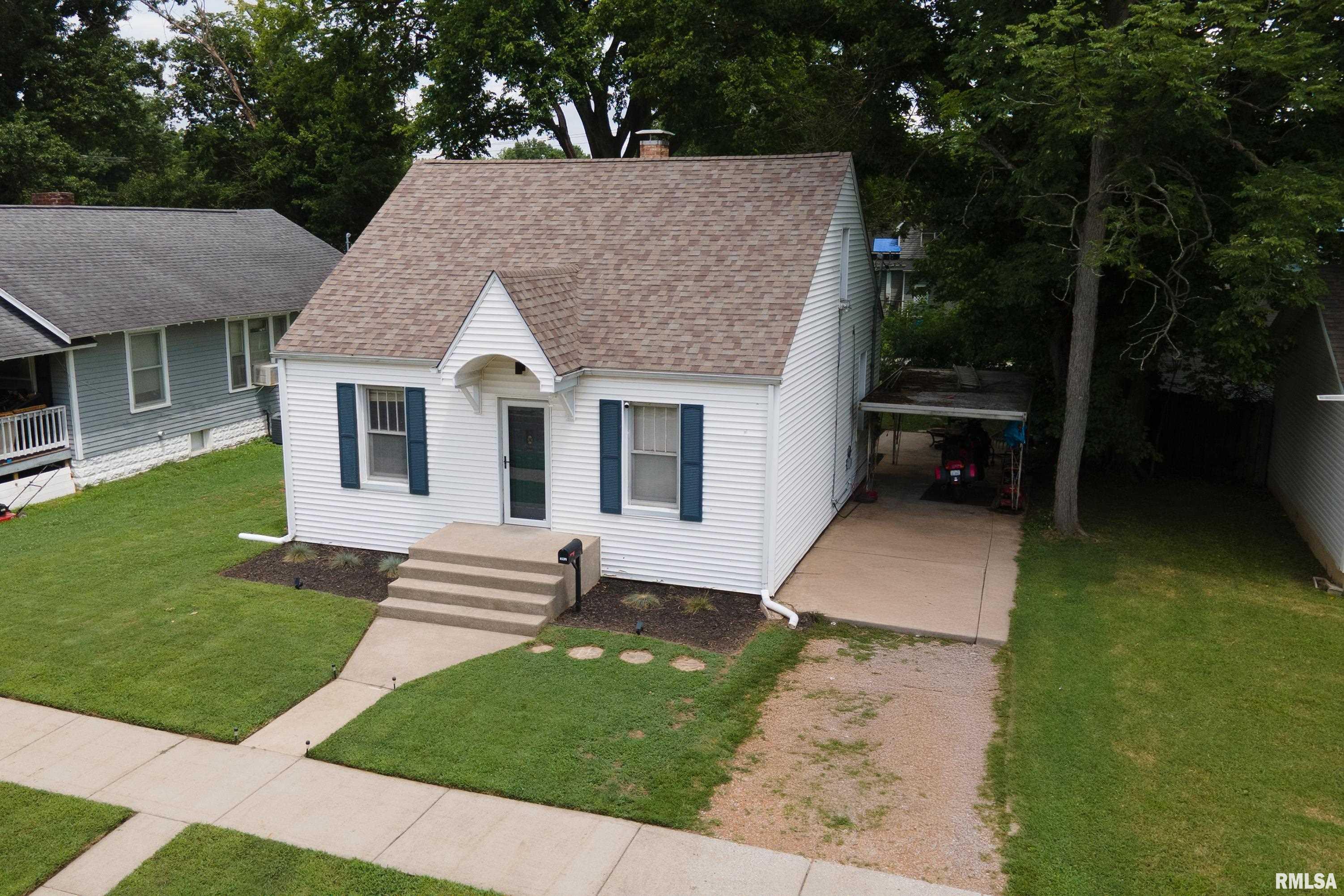 2124 Clarke Street  Murphysboro IL 62966 photo