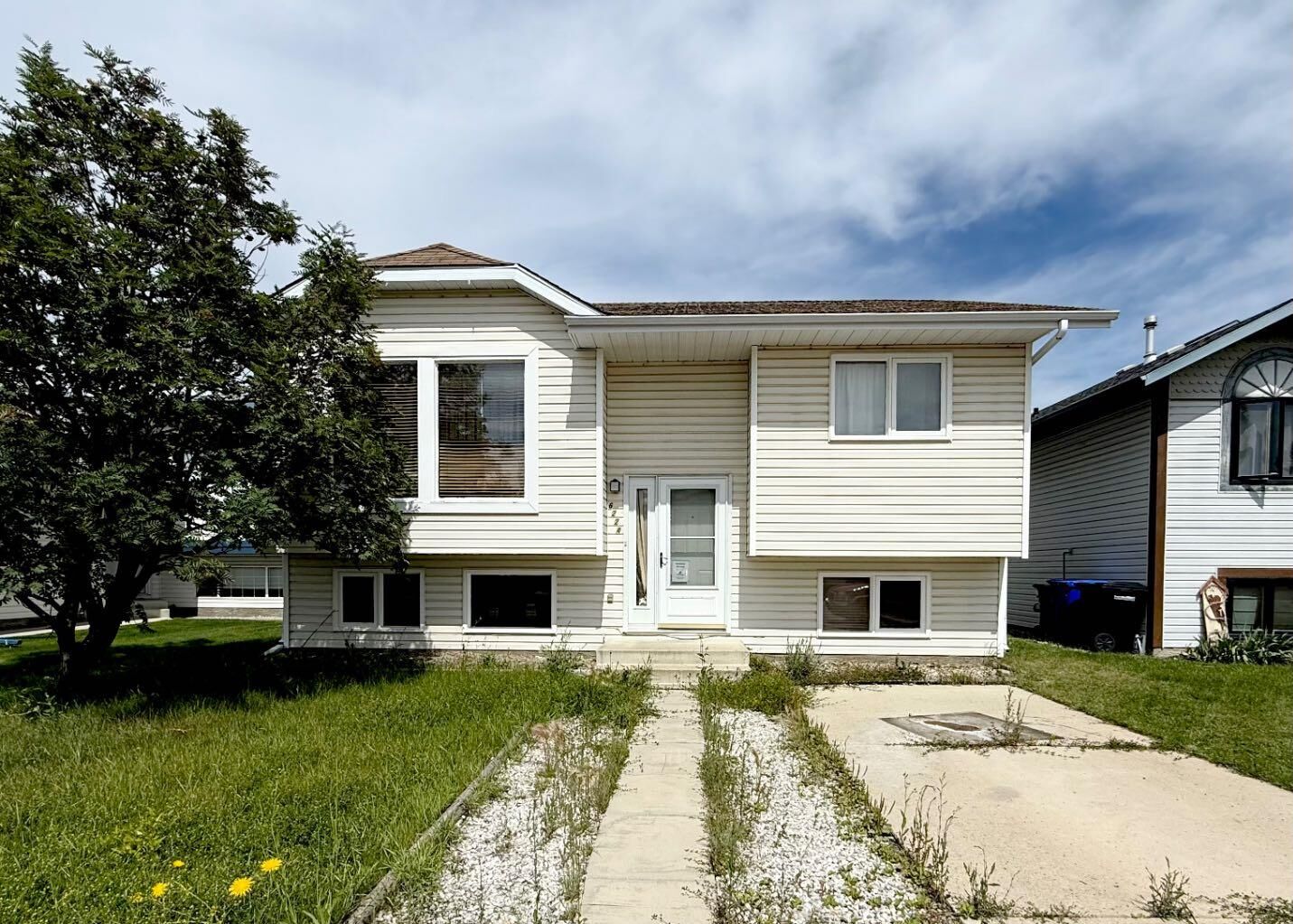 Photo de la propriété:  6224 Cypress Close  AB T4H 1M7 