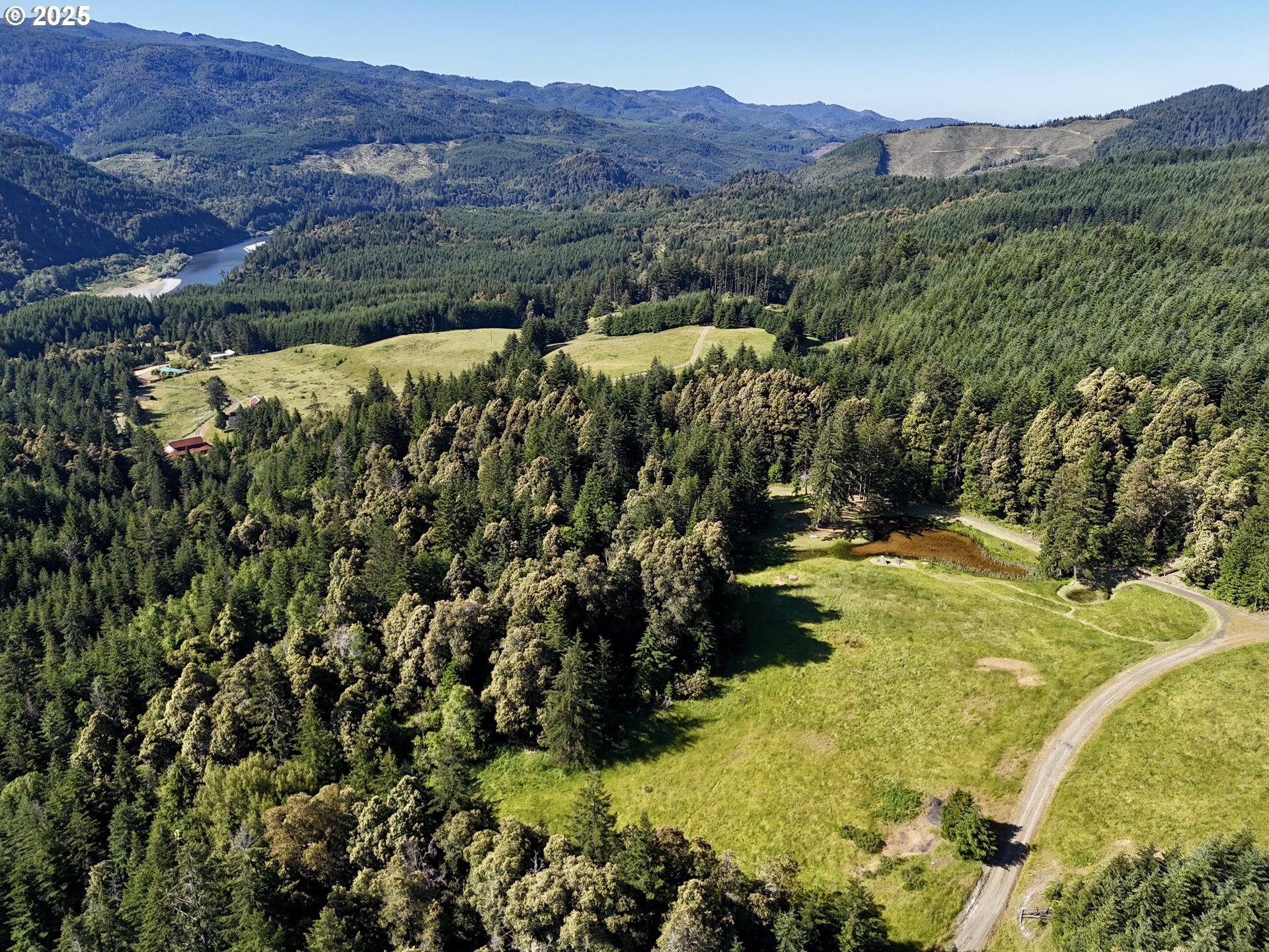 Property Photo: 32855 Miller Ranch Rd OR 97444