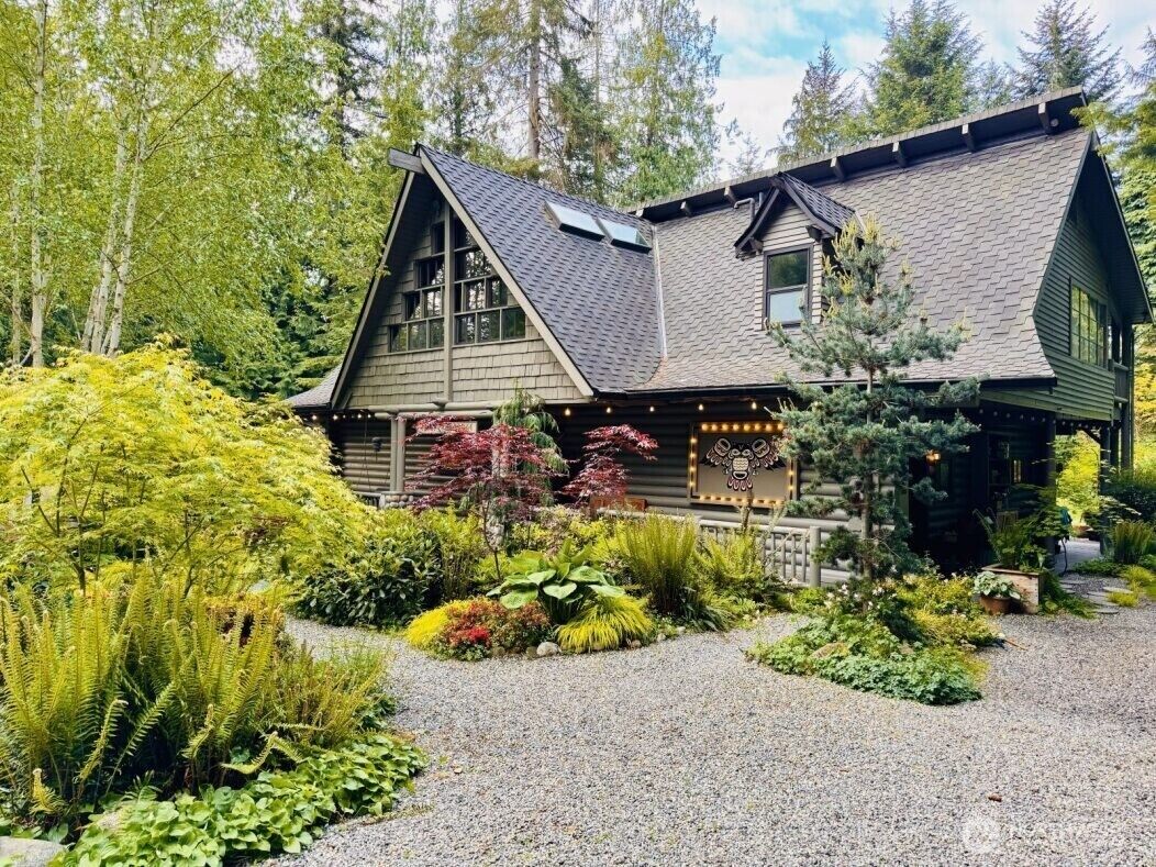 Property Photo: 10581 NE Byron Drive WA 98110