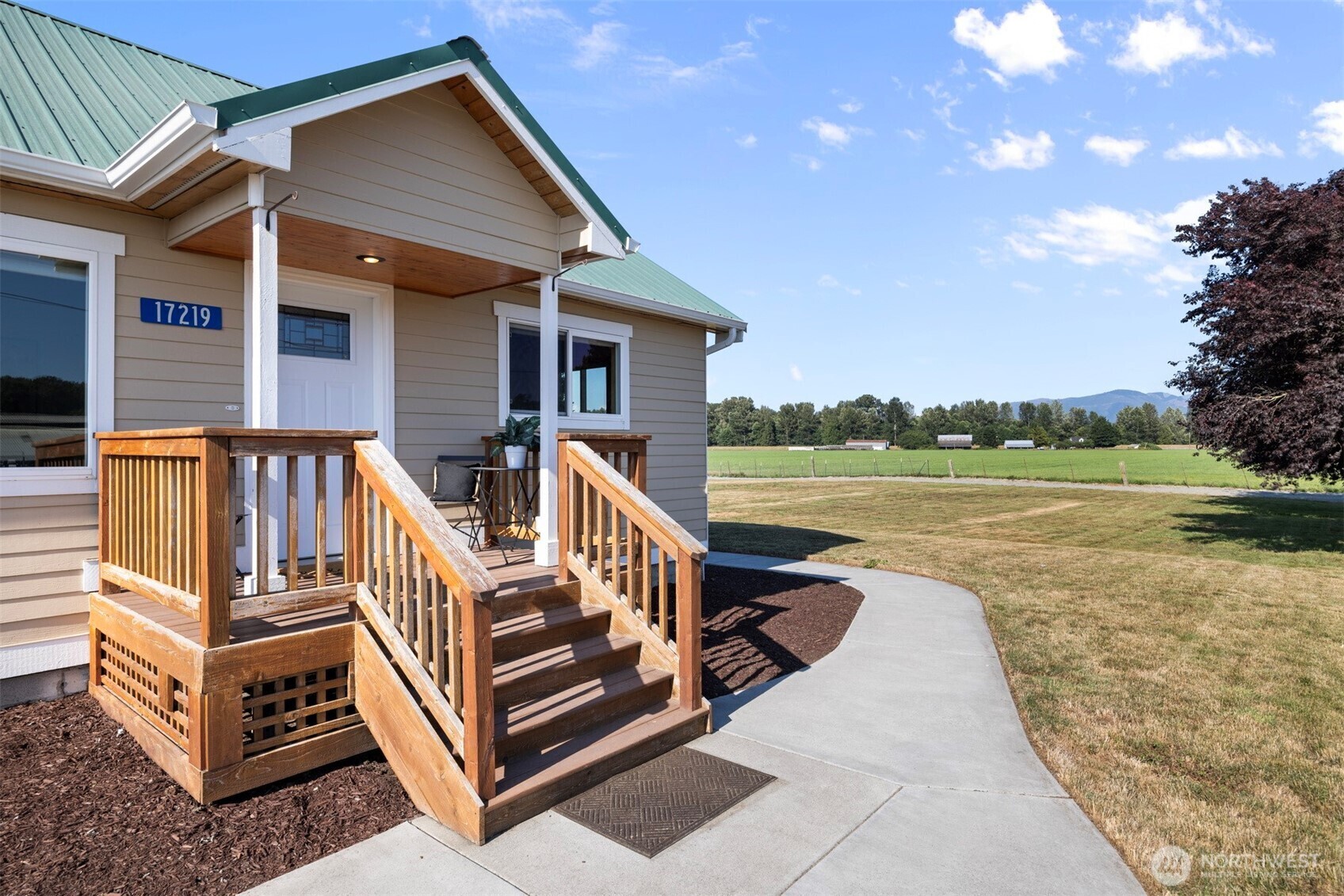 Property Photo: 17219 Calhoun Road WA 98273