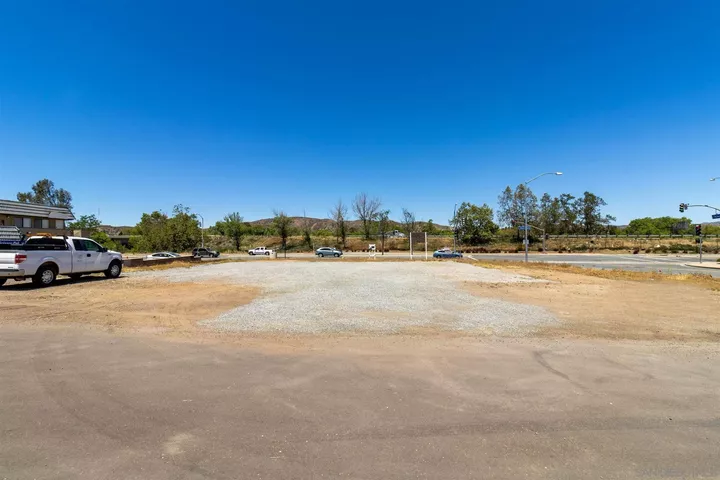 8069 Mission George 1  Santee CA 92071 photo