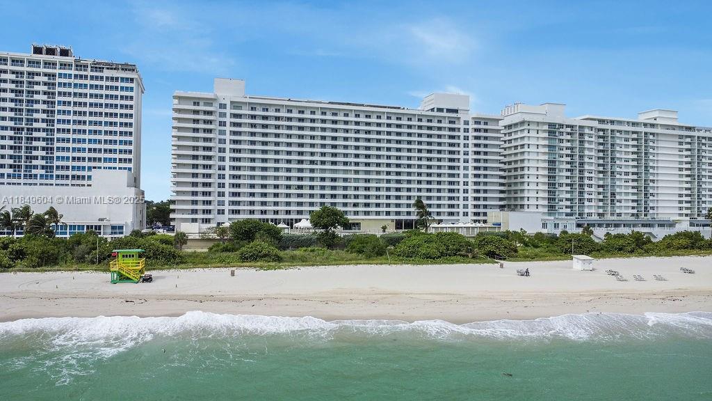 Property Photo: 5555 Collins Ave 8U FL 33140