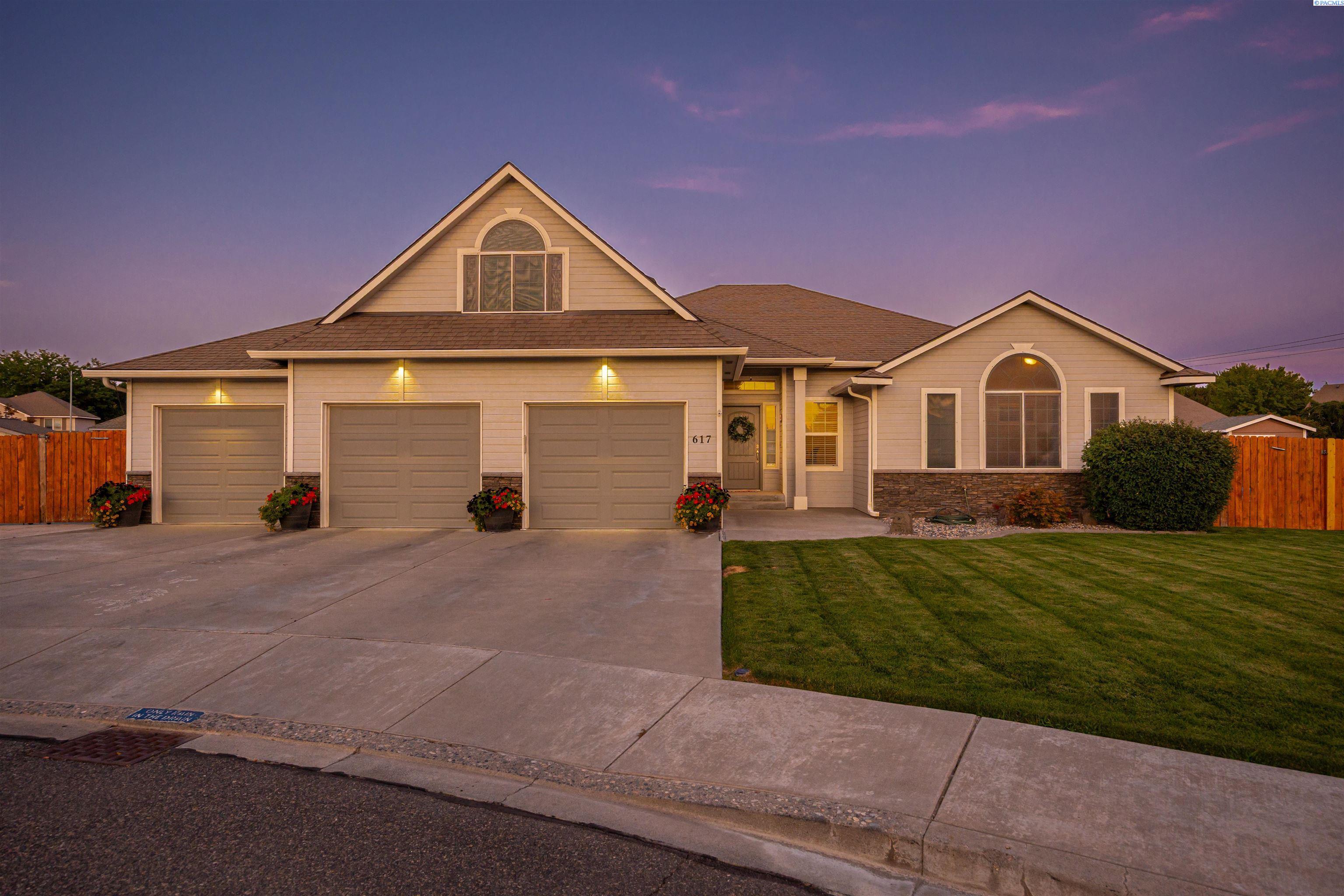 617 S Young Ct  Kennewick WA 99336 photo