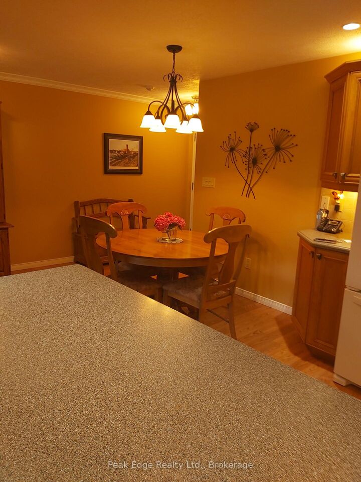 Property Photo:  85 William Street N 201  ON N0G 2V0 