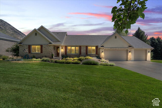 Property Photo: 1048 E Village Way UT 84004