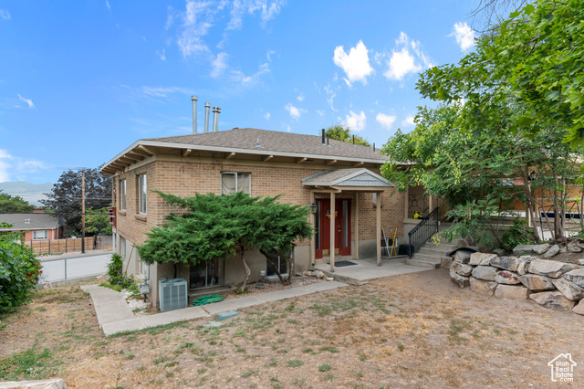 Property Photo: 1908 S 2600 E UT 84108
