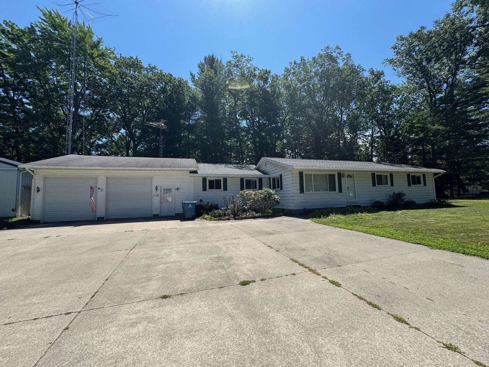 Property Photo:  112 Vienna Street  MI 48629 