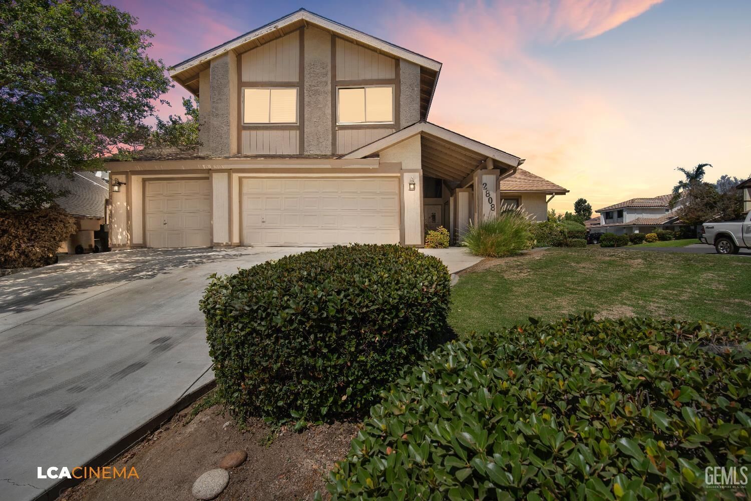 Property Photo: 2808 Judith Street CA 93306