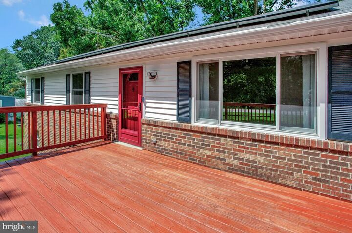 Property Photo: 35 Walton Road MD 20639