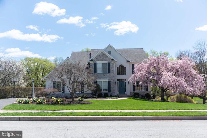 1204 Cardinal Way  Hummelstown PA 17036 photo