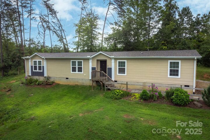 Property Photo: 31 S Haven Road NC 28804