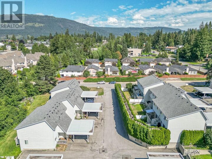Property Photo: 563 24 Street Northeast BC V1E 2K2
