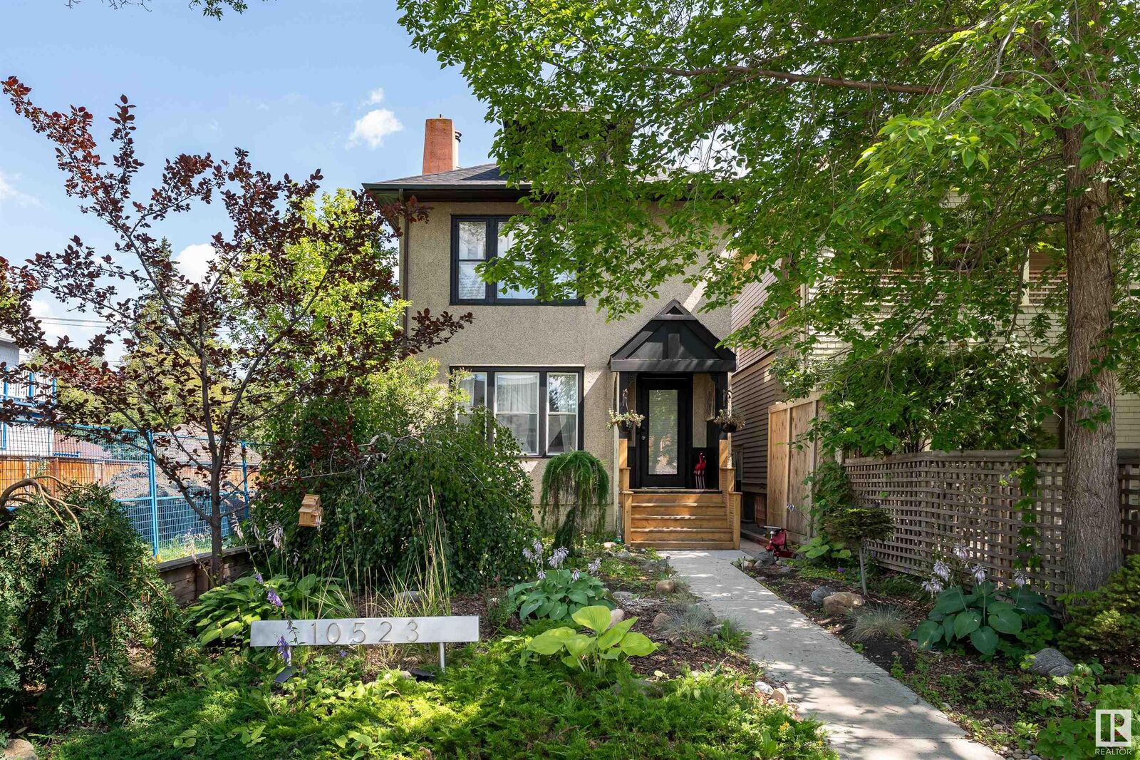 Property Photo:  10523 127 Street NW  AB T5N 1V8 
