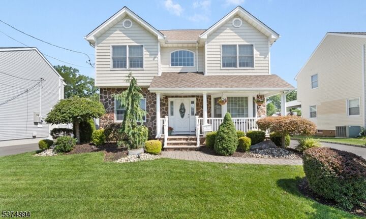 11 Oleander Way  Clark Twp. NJ 07066 photo