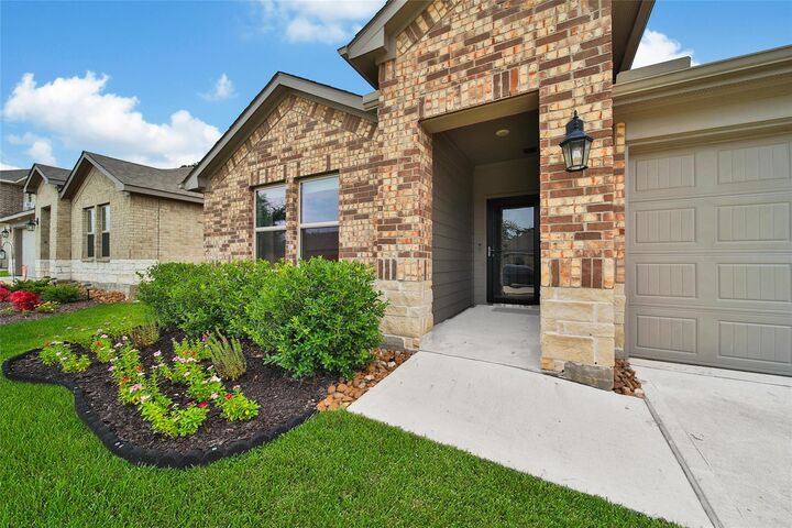 Property Photo:  2619 Lost Holly Lane  TX 77301 