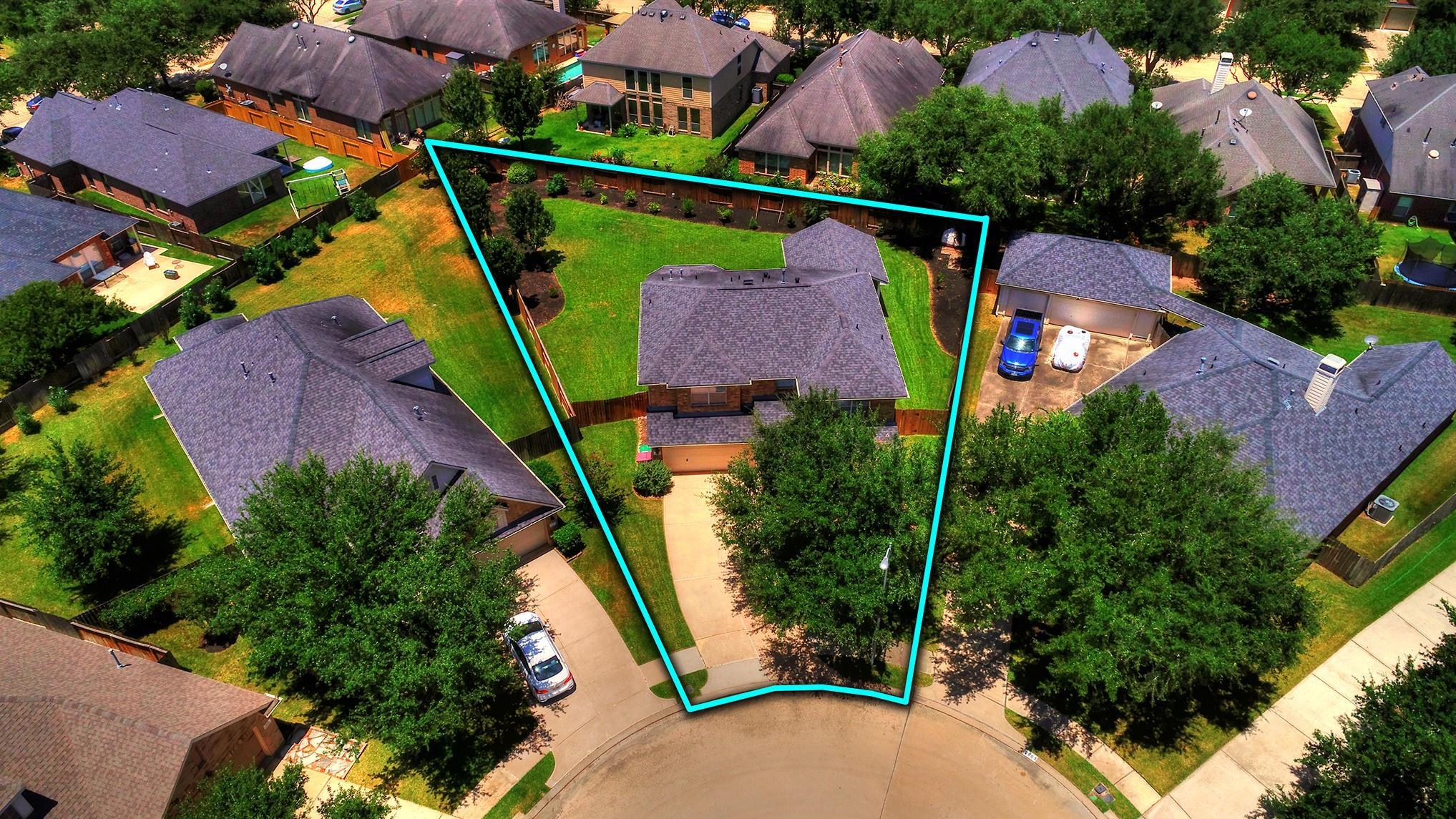 Property Photo: 2802 Helding Park Court TX 77494