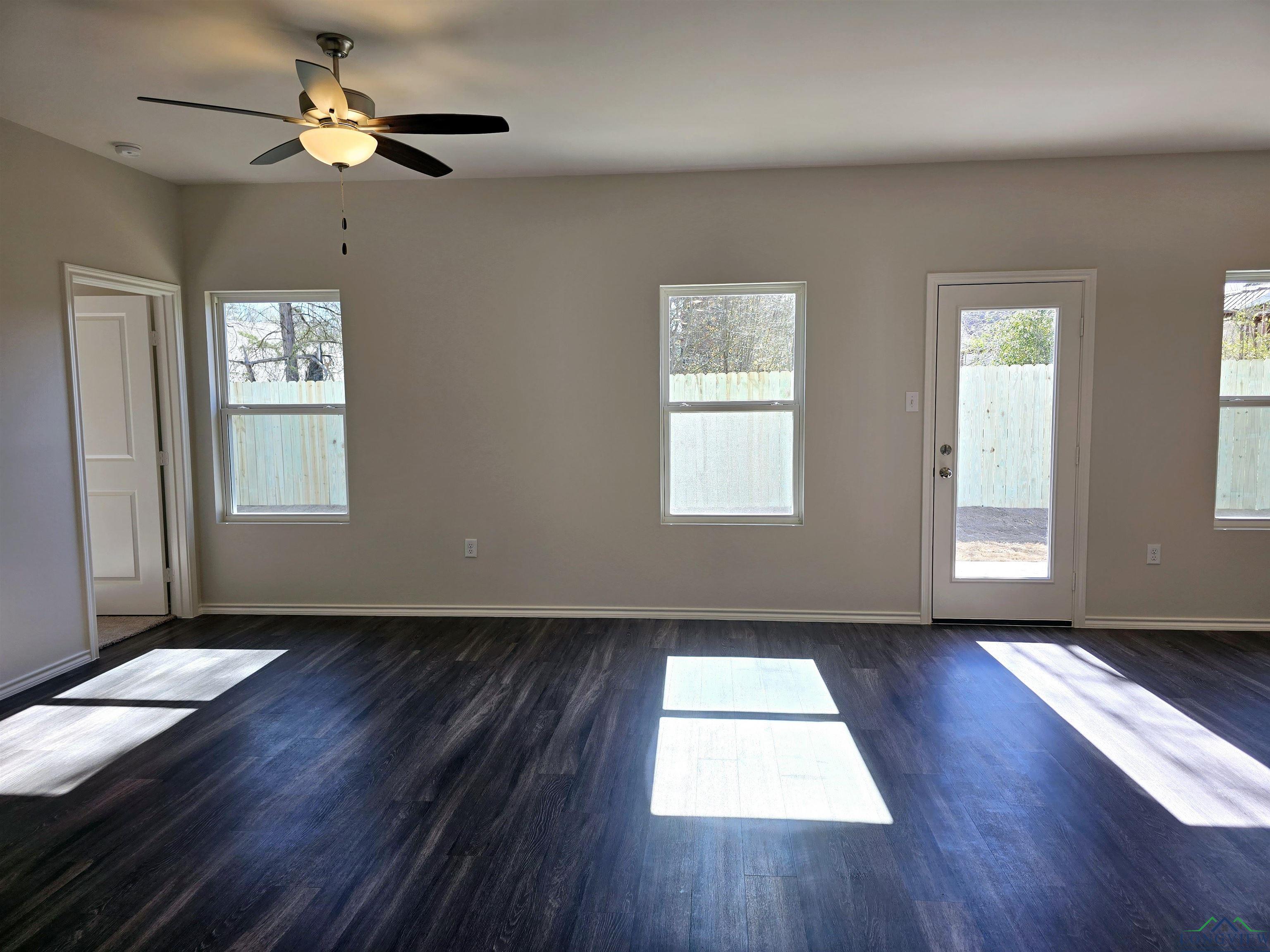 Property Photo: 1001 Mission Creek Drive TX 75601