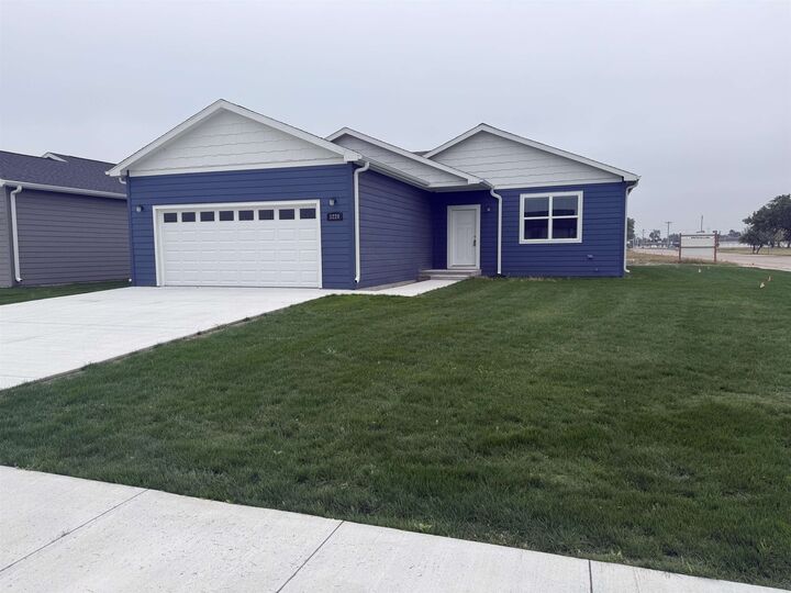 1220 W 15th  North Platte NE 69101-21 photo