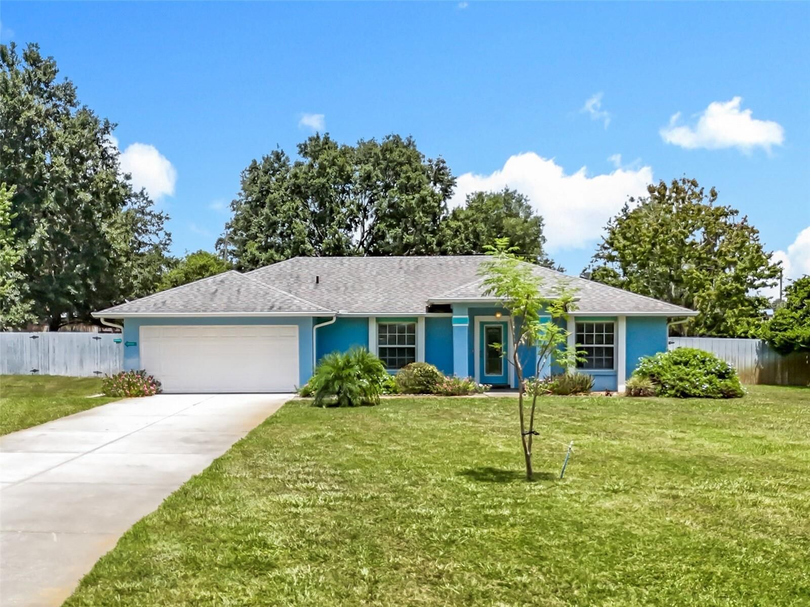 Property Photo: 16623 Lake Smith Road FL 32784