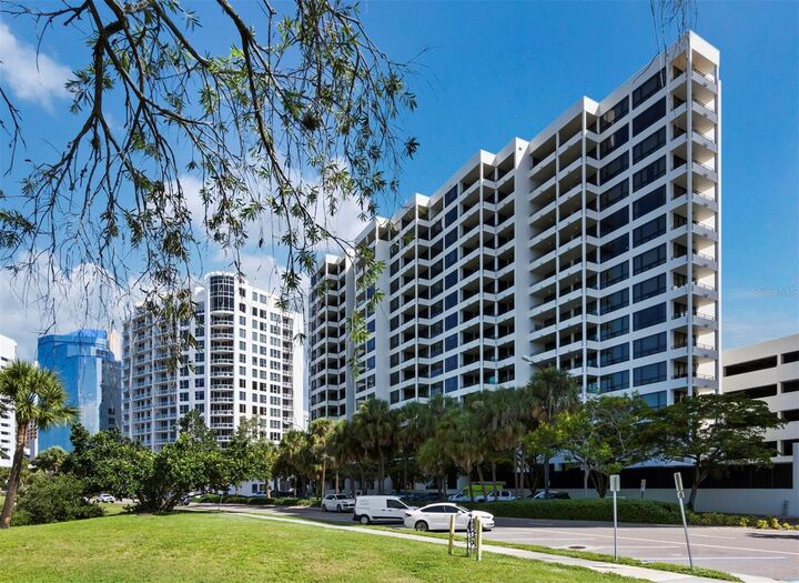 1255 N Gulfstream Avenue 408  Sarasota FL 34236 photo