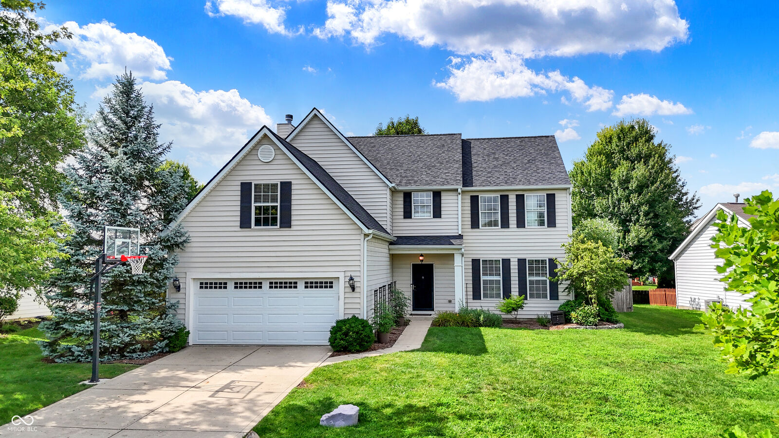 Property Photo: 10030 Rainbow Falls Lane IN 46037