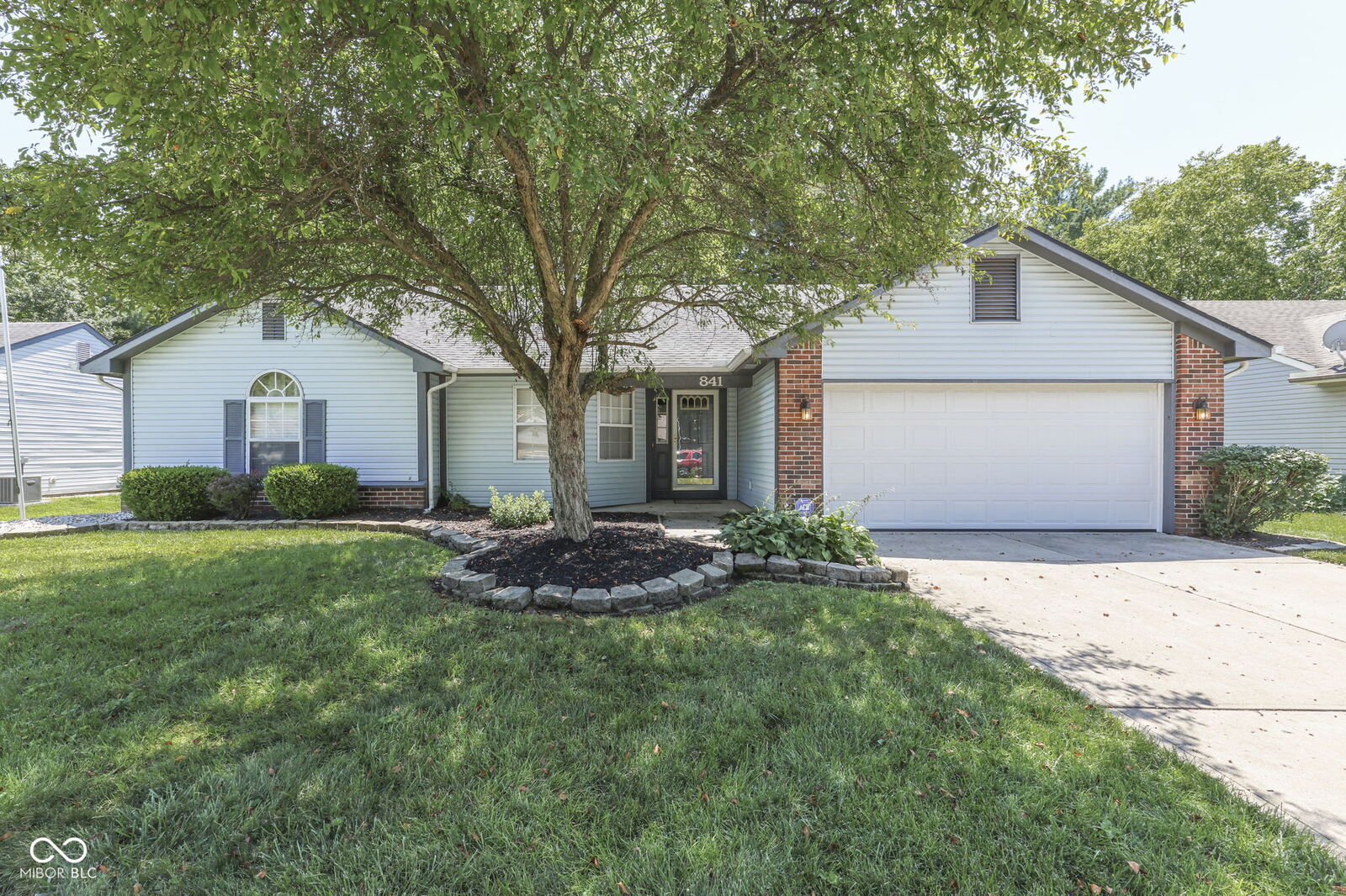 Property Photo: 841 Country Lane IN 46217
