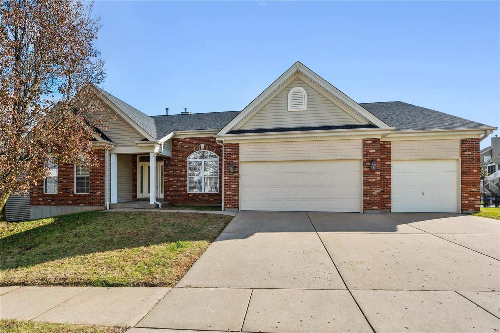 Property Photo: 368 Avalon Chase Drive MO 63026
