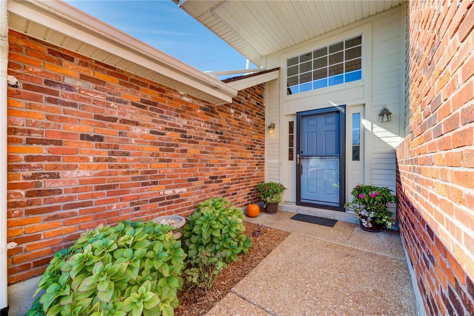 Property Photo: 9320 Mackenzie Circle Drive MO 63123