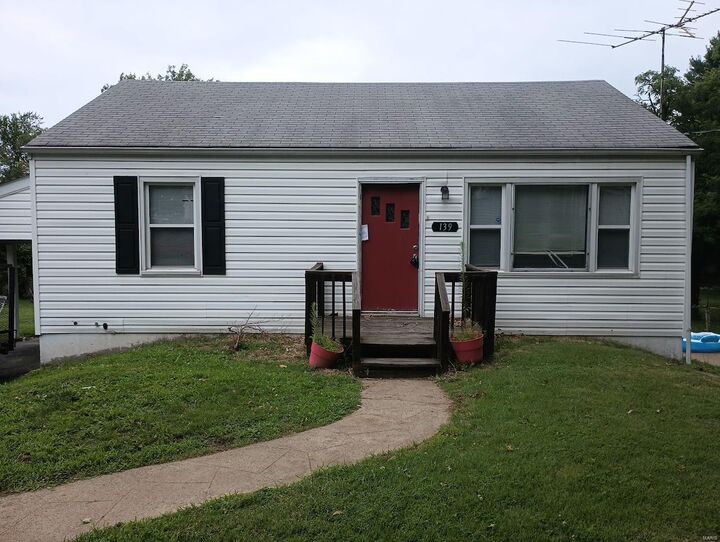 139 Anistasia Drive  St Louis MO 63135 photo