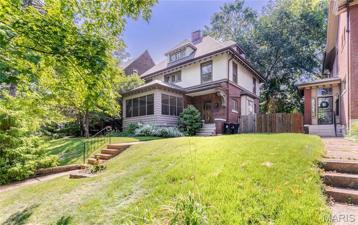 Property Photo: 409 Westgate Avenue MO 63130
