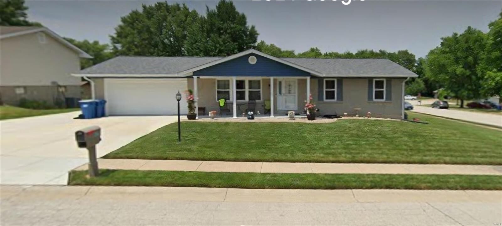 Property Photo: 825 Woodside Lane MO 63301