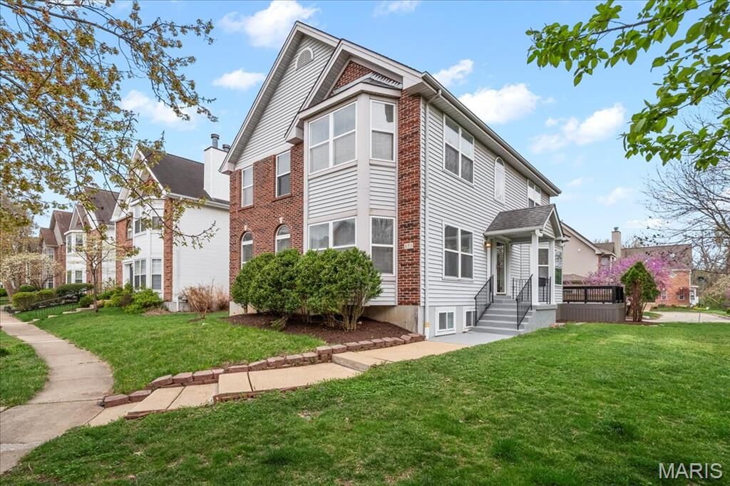 Property Photo: 971 Morehouse Lane MO 63130