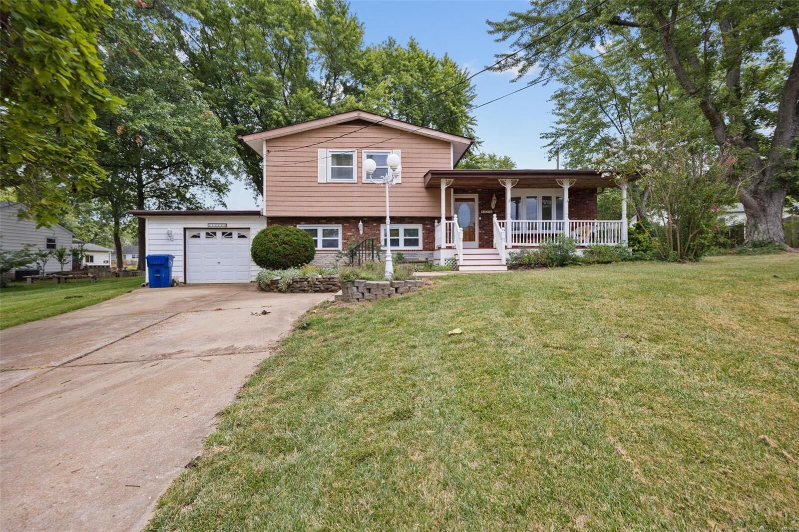 Property Photo: 4048 W Rock Creek Road MO 63052