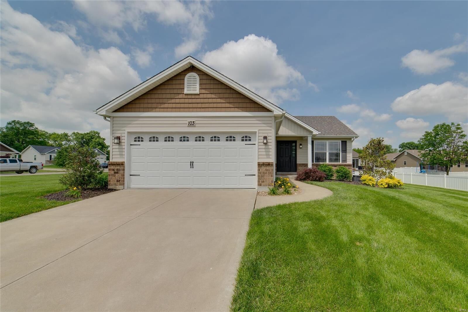 Property Photo: 103 Albany Manor Drive MO 63385