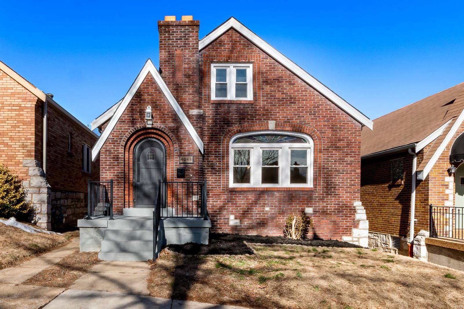 Property Photo:  4043 Fairview Avenue  MO 63116 