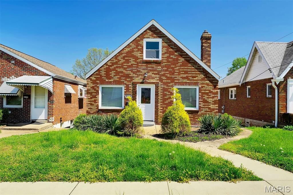 Property Photo: 8518 Kathleen Avenue MO 63123
