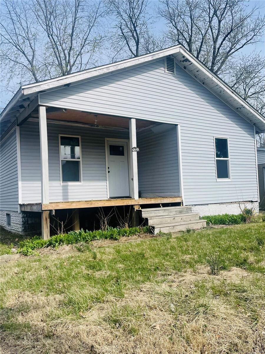 Property Photo:  3028 Marshall Avenue  IL 62040 