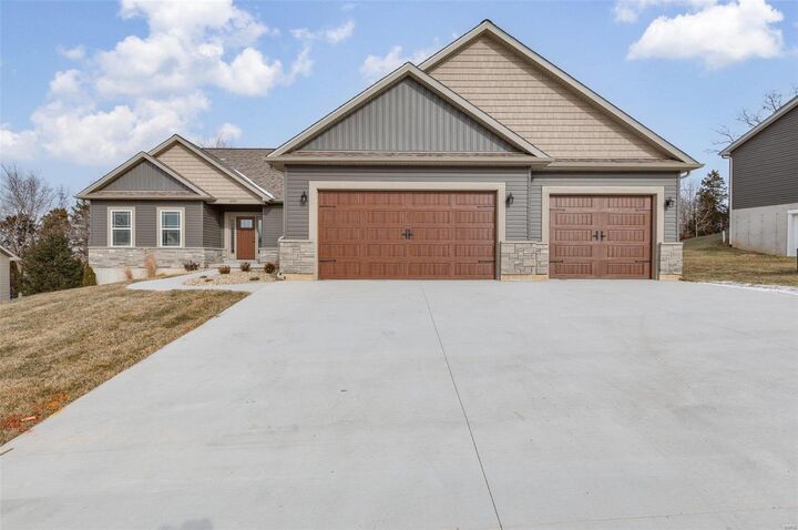 10591 Victoria Falls  Festus MO 63028 photo