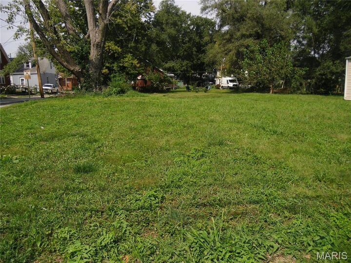 Property Photo:  301 N 11th Street  IL 62220